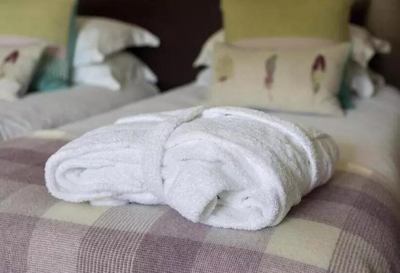 ホテル Nether Abbey