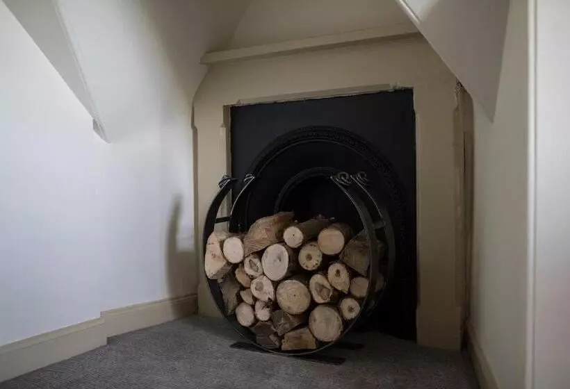 ホテル Nether Abbey