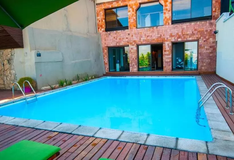 هتل Palissandre Antananarivo