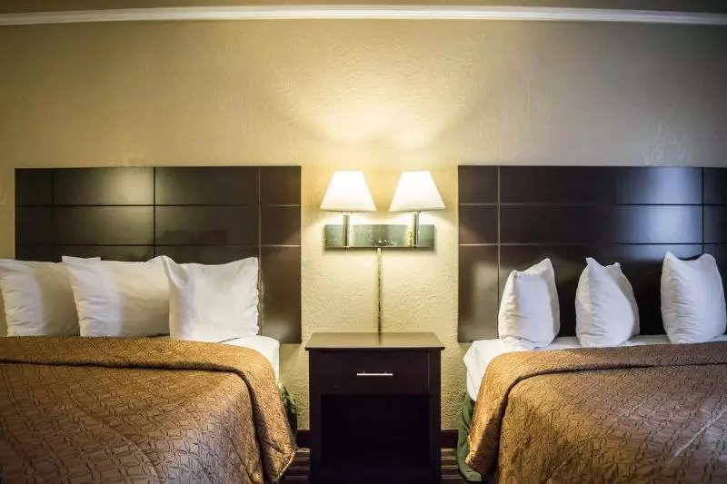 酒店 Rodeway Inn Near Ybor City  Casino