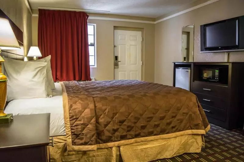 酒店 Rodeway Inn Near Ybor City  Casino