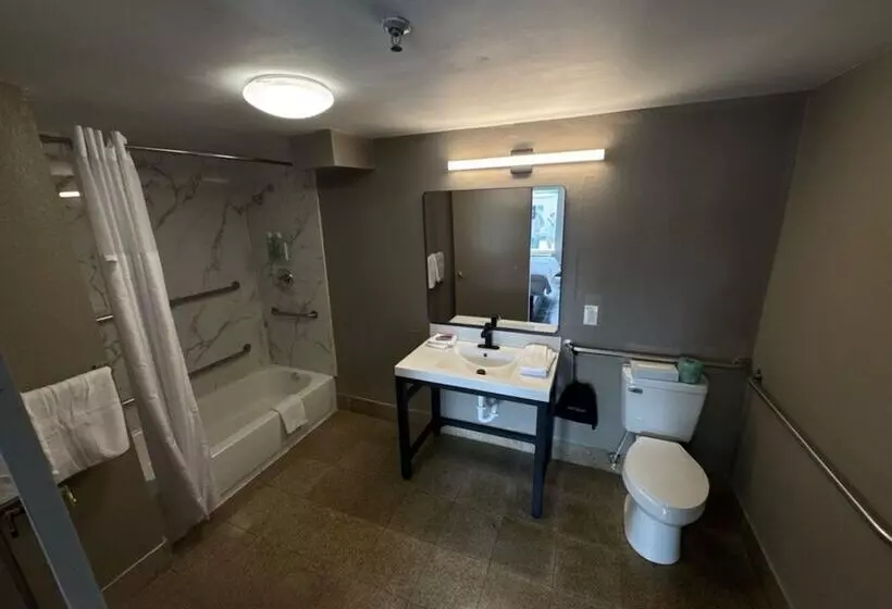 ホテル Super 8 By Wyndham Atlanta Northeast Ga