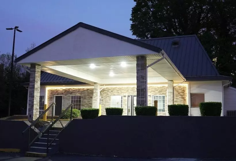 ホテル Super 8 By Wyndham Atlanta Northeast Ga