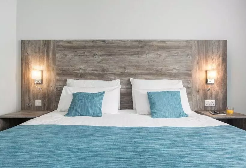 酒店 The Willows Training Centre