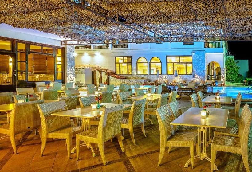 בית מלון כפרי Xenios Possidi Paradise