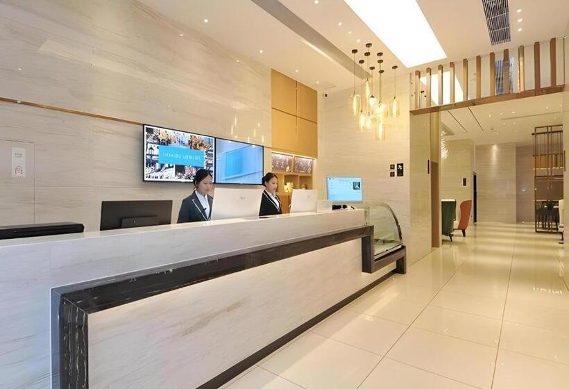 בית מלון כפרי City Comfort Inn Chengdu Wenjiang University Town Fengxi River Metro Station