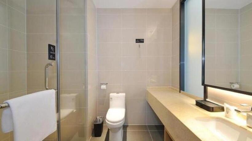 בית מלון כפרי City Comfort Inn Chengdu Wenjiang University Town Fengxi River Metro Station