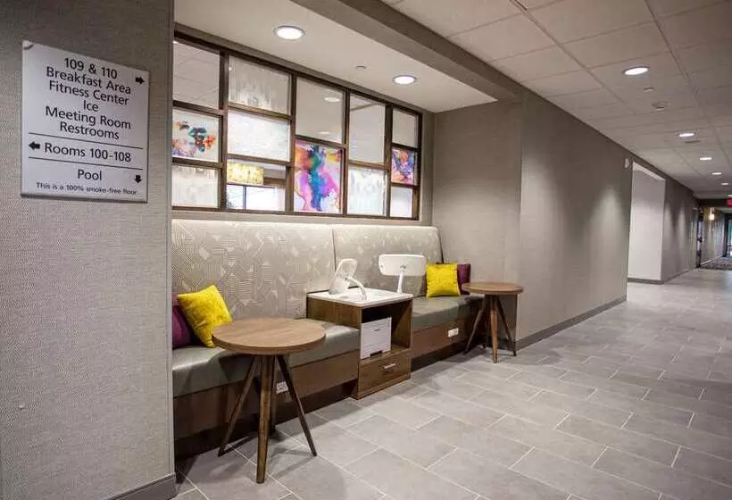 Hotelli Hampton Inn Lexington Tn