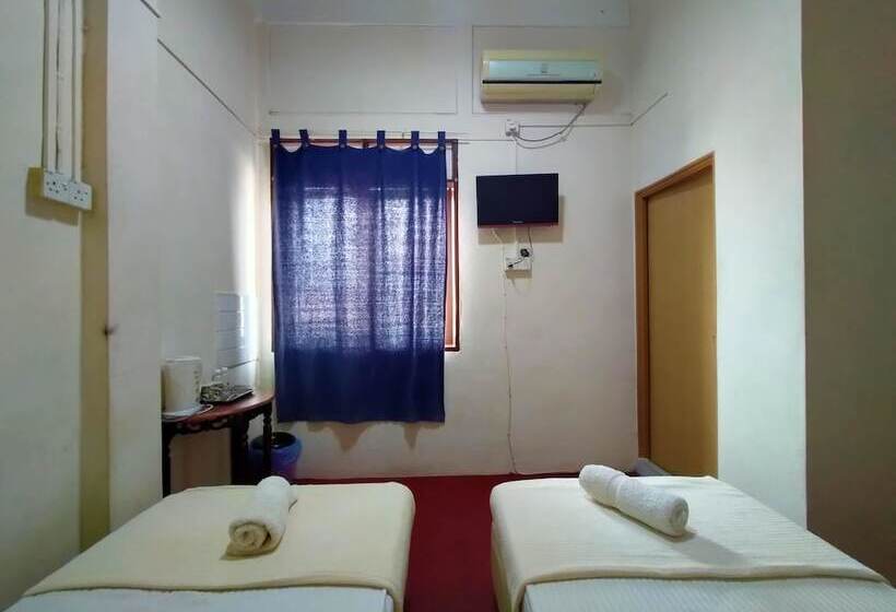 Hotell Spot On 89994 Rz Gold