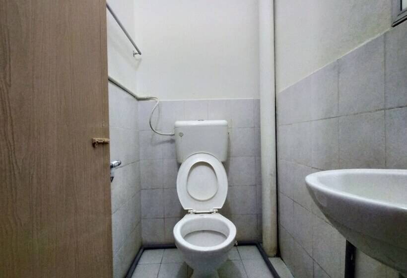 Hotell Spot On 89994 Rz Gold