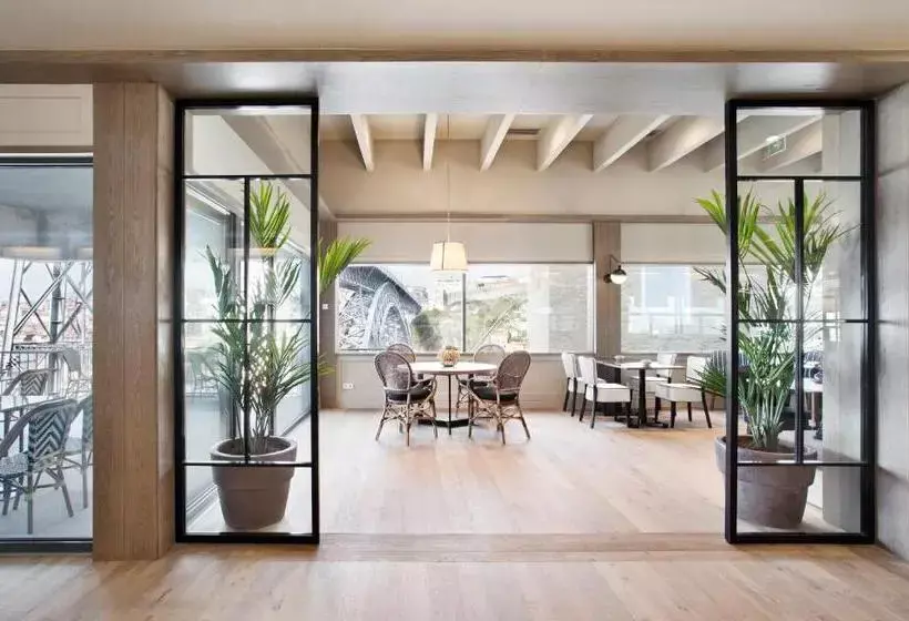 Hotelli Vincci Ponte de Ferro