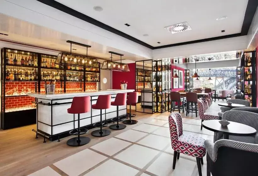 Hotelli Vincci Ponte de Ferro