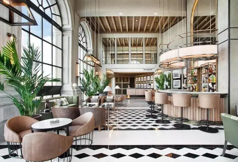 Hotelli Vincci Ponte de Ferro