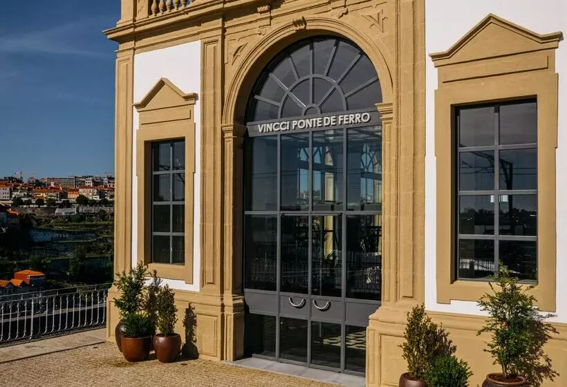هتل Vincci Ponte de Ferro