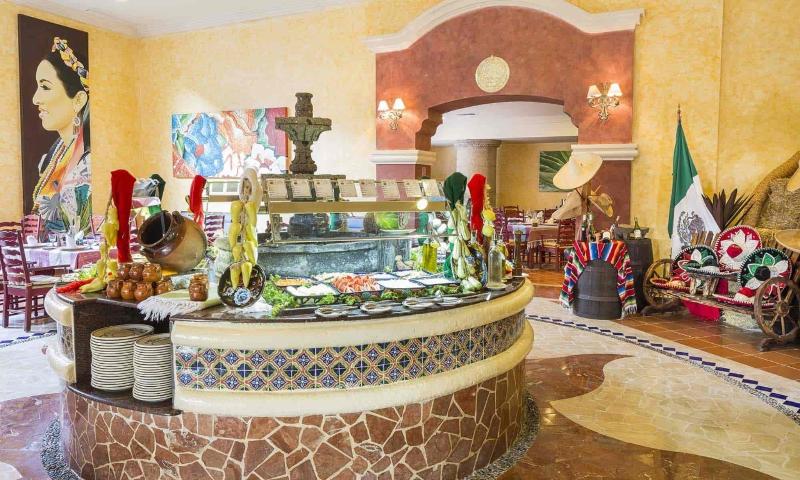 Grand Palladium Select White Sand Resort & Spa - All Inclusive