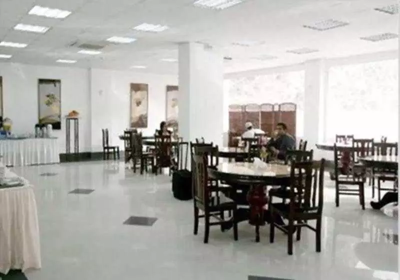 Hala Hotel Apartments