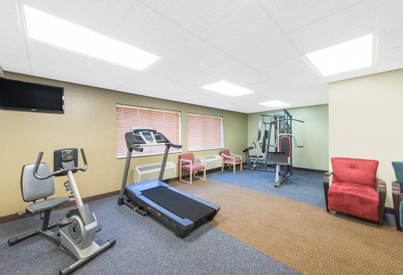 فندق Amerstone Inn & Event Center