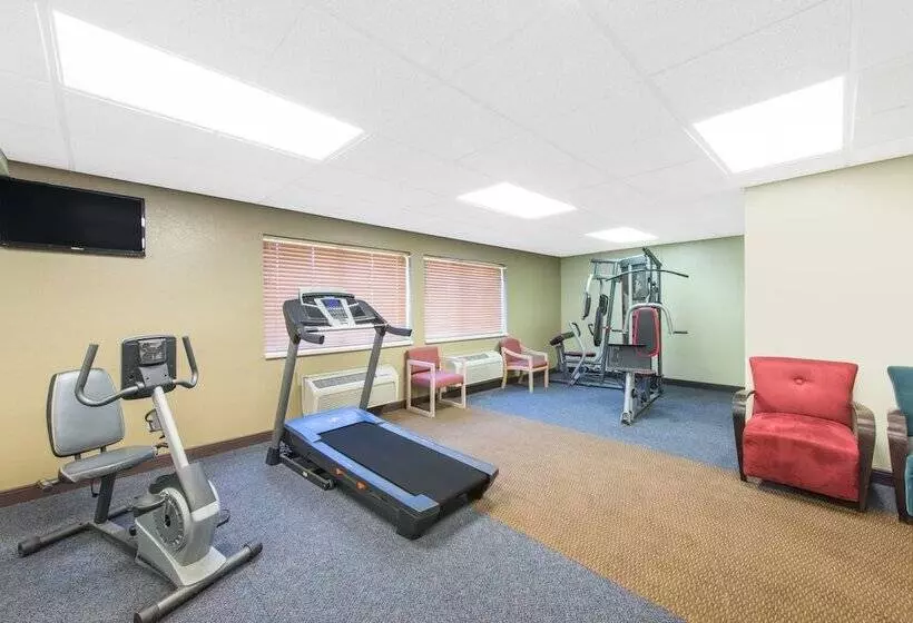 酒店 Amerstone Inn & Event Center