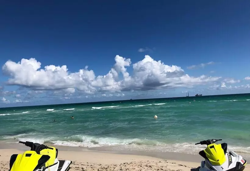 בית מלון כפרי Beach Place