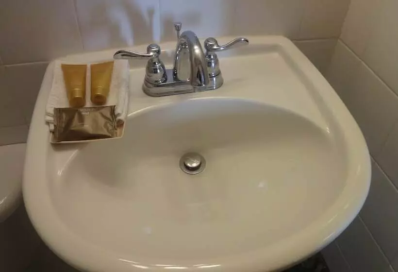 בית מלון כפרי Beach Place