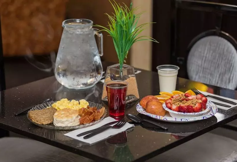 酒店 The Independence Inn   Charlotte Matthews