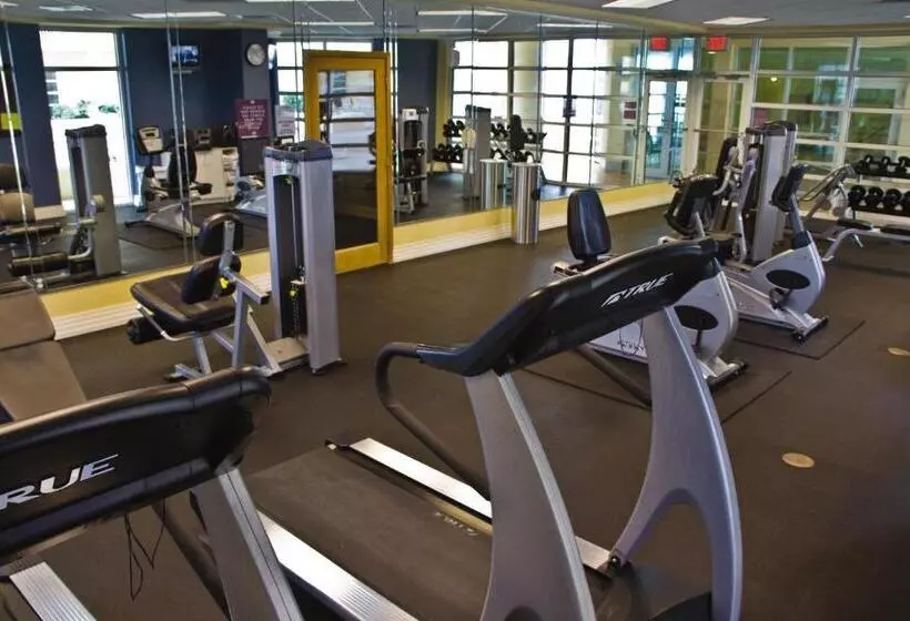 هتل Club Wyndham Ocean Boulevard