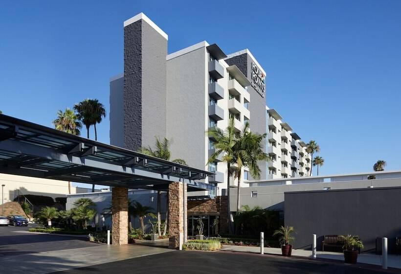 בית מלון כפרי Four Points By Sheraton Los Angeles Westside