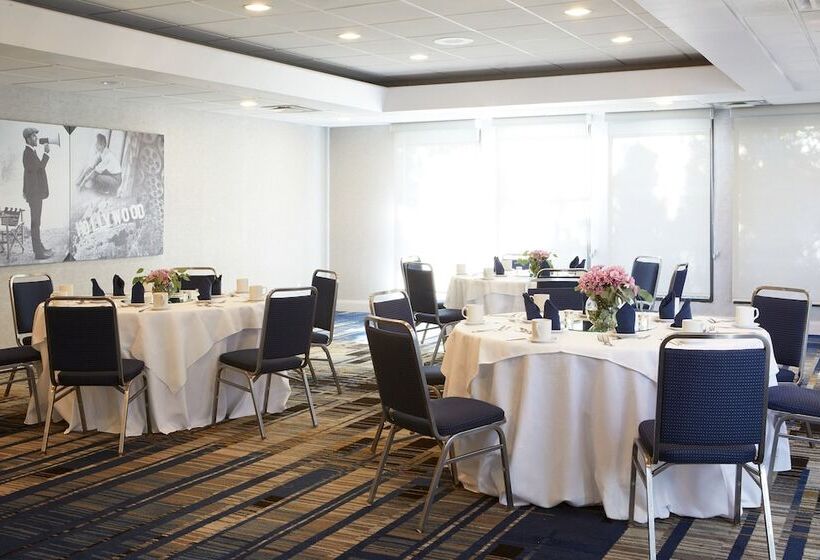 בית מלון כפרי Four Points By Sheraton Los Angeles Westside