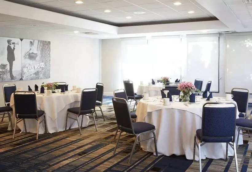هتل Four Points By Sheraton Los Angeles Westside