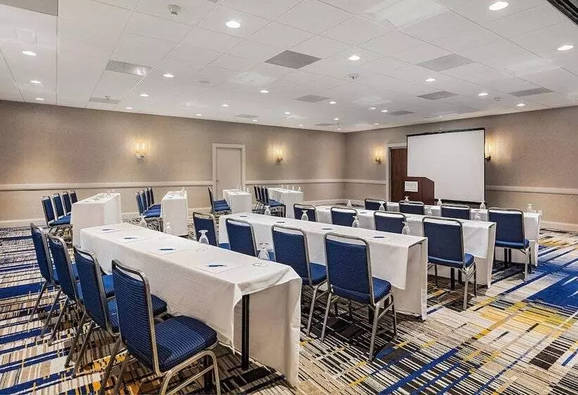 هتل Four Points By Sheraton Los Angeles Westside