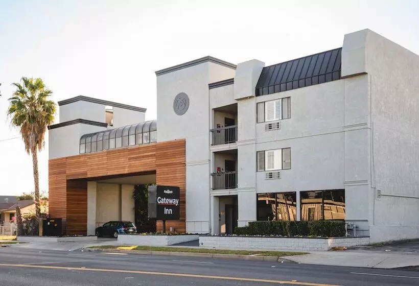 ホテル Gateway Inn Gardena