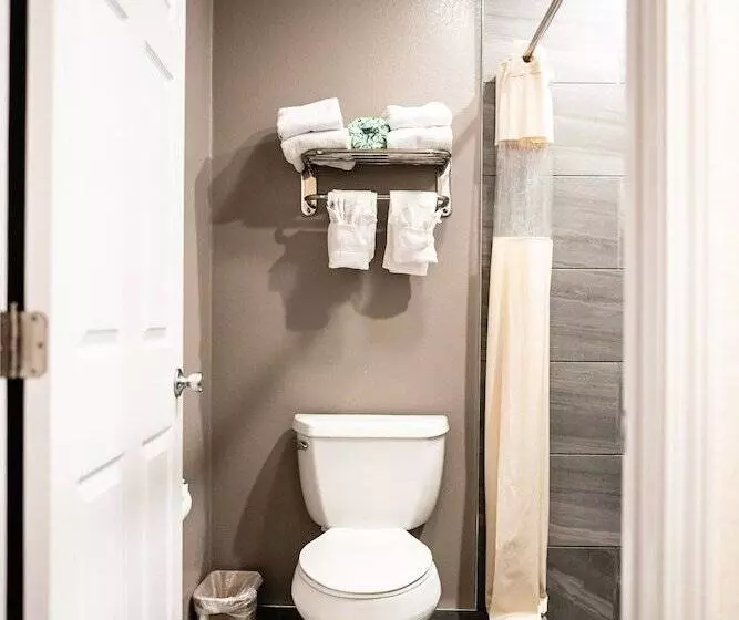 ホテル Gateway Inn Gardena