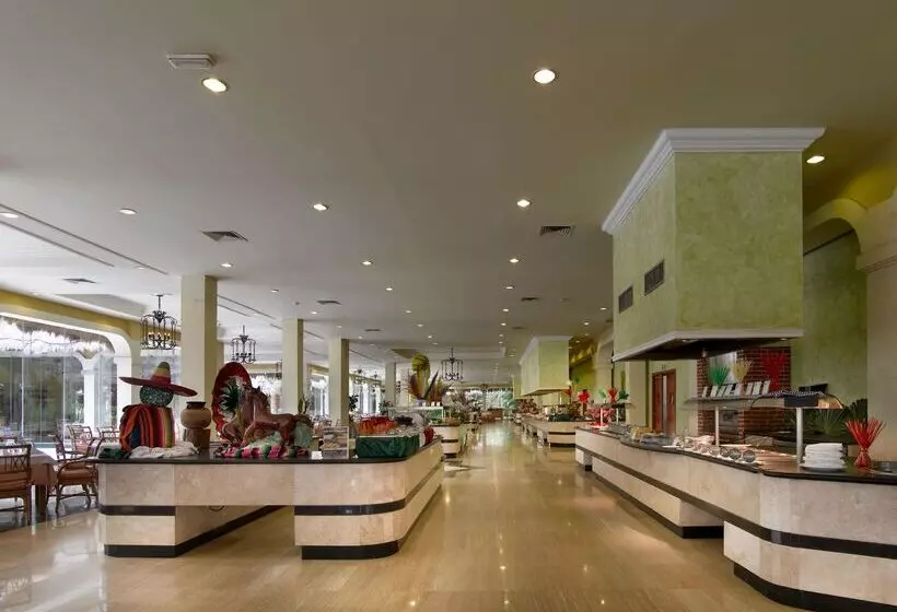 Grand Palladium Select White Sand Resort & Spa - All Inclusive