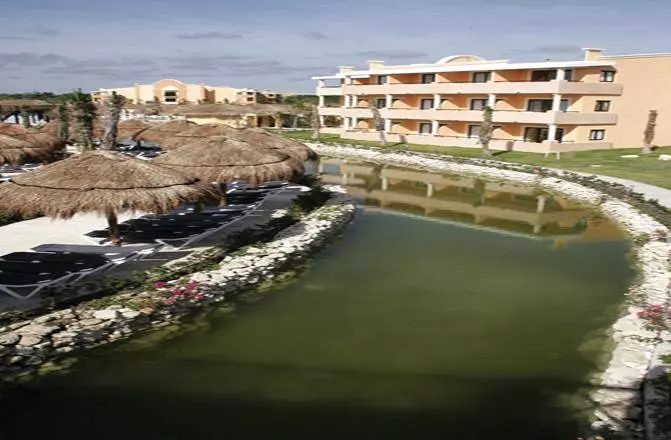 Grand Palladium Select White Sand Resort & Spa - All Inclusive