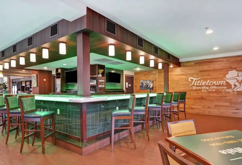 هتل Hilton Garden Inn Green Bay