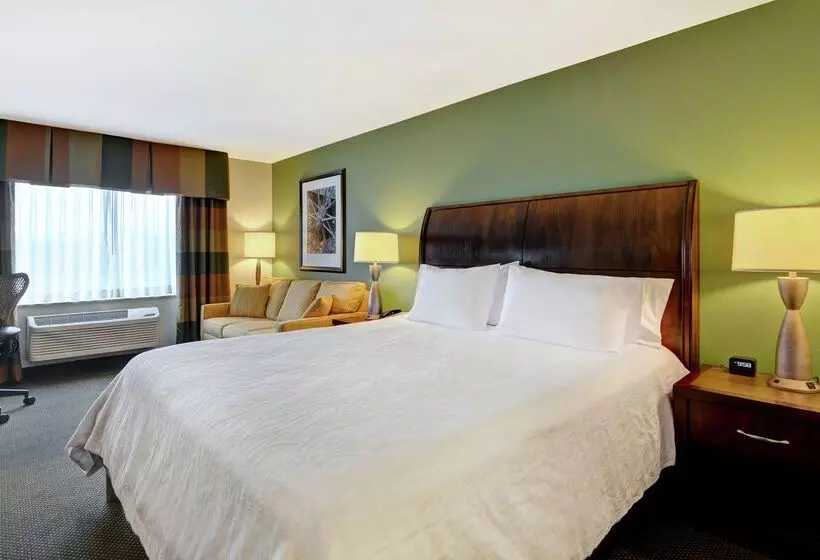 هتل Hilton Garden Inn Green Bay