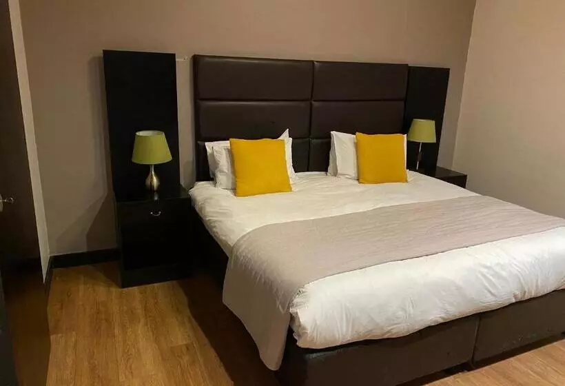 בית מלון כפרי Icon Luxury Apartments