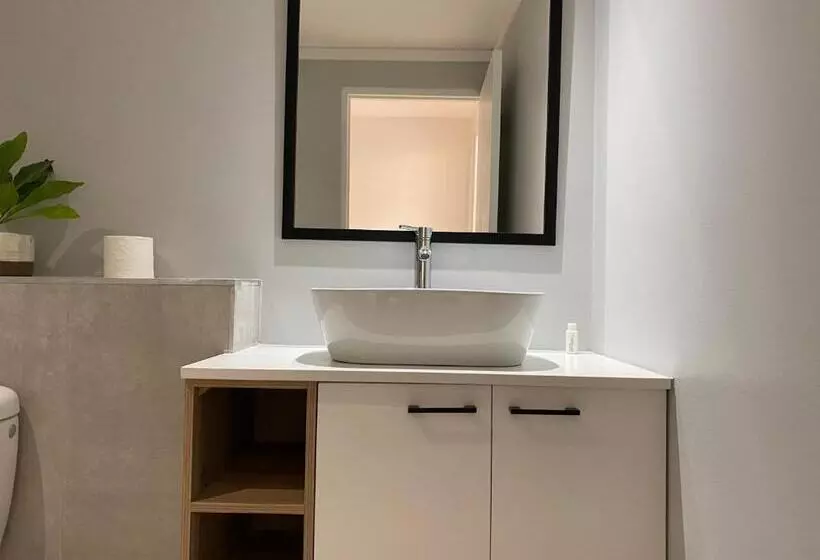 בית מלון כפרי Icon Luxury Apartments