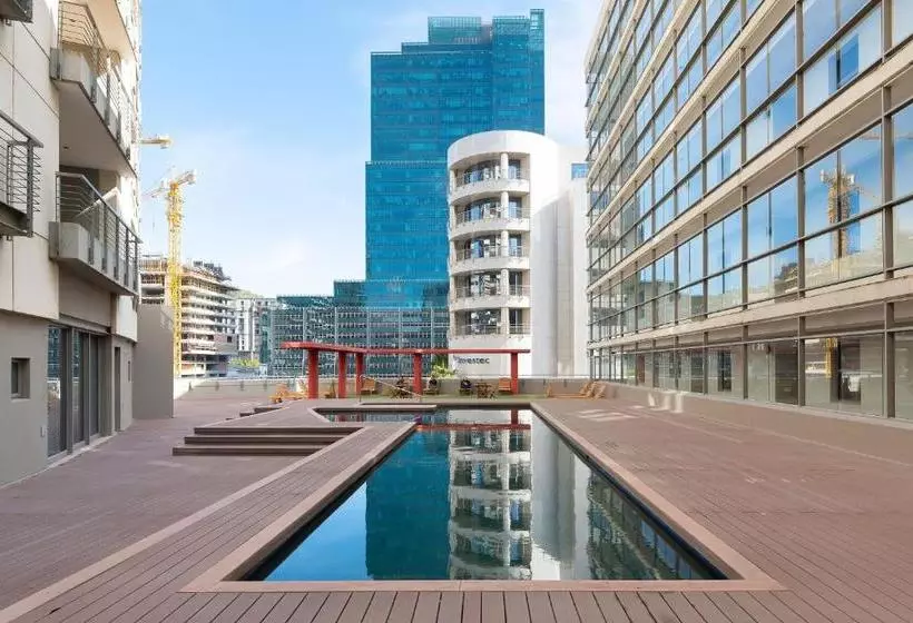 בית מלון כפרי Icon Luxury Apartments