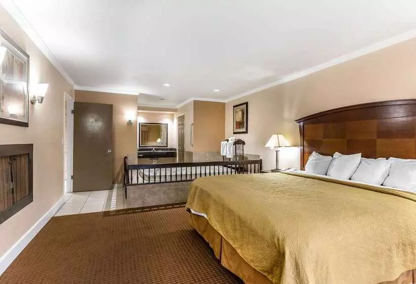 ホテル Quality Inn Near Hearst Castle