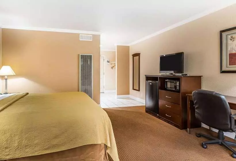 ホテル Quality Inn Near Hearst Castle