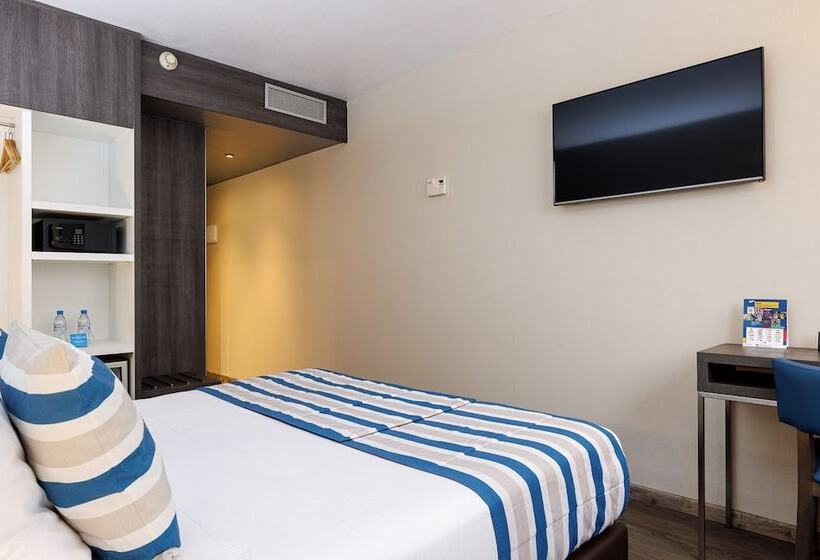 هتل Ronda Lesseps