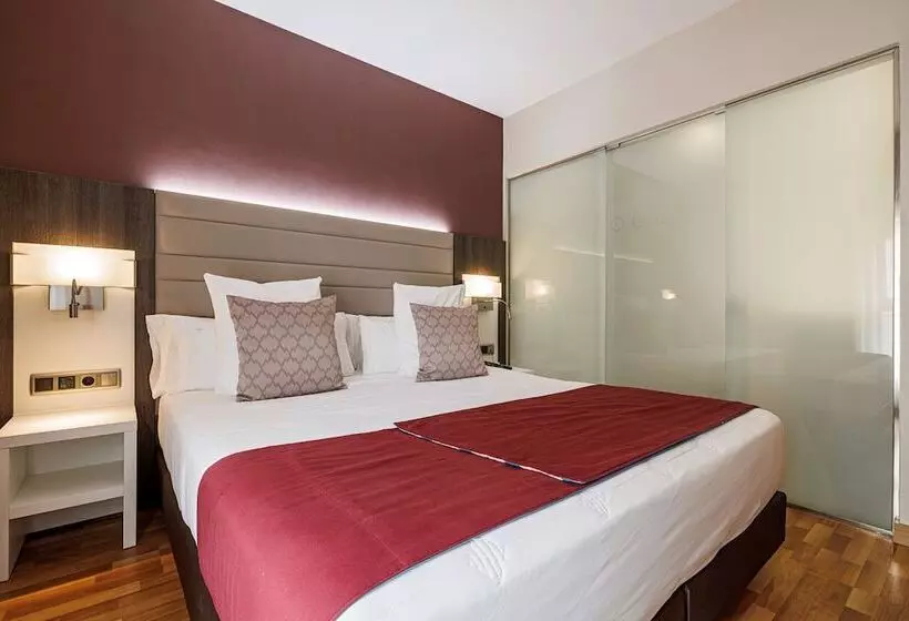 هتل Ronda Lesseps