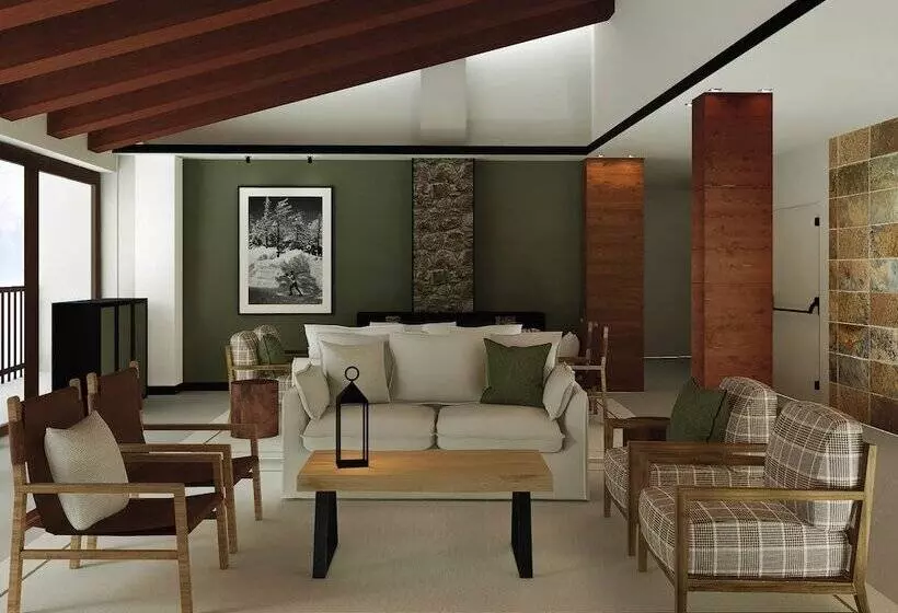 Отель Sansicario Majestic