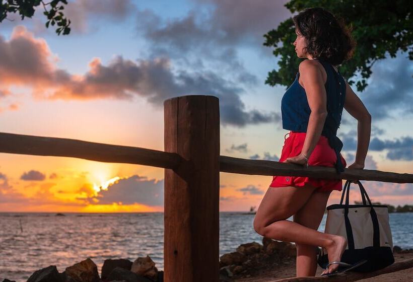 Hotel Village Paraíso Tropical