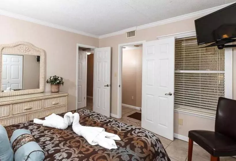 Island Echos Condominiums by ResortQuest