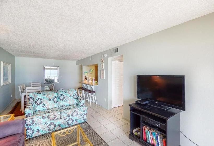 Island Echos Condominiums by ResortQuest