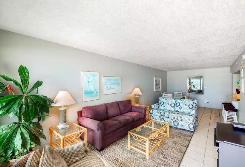 Island Echos Condominiums by ResortQuest