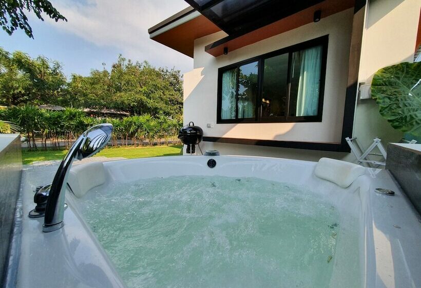 Hotel Bannjamjuree Resort Sattahip