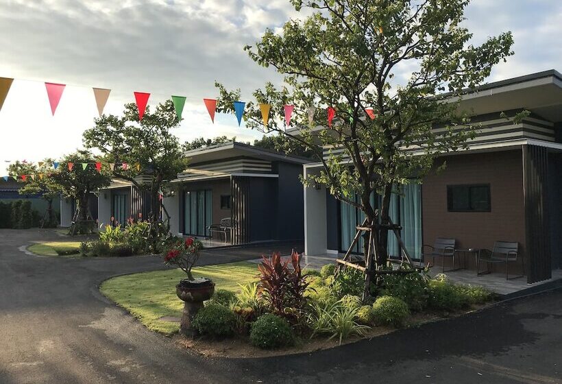 Hotel Bannjamjuree Resort Sattahip